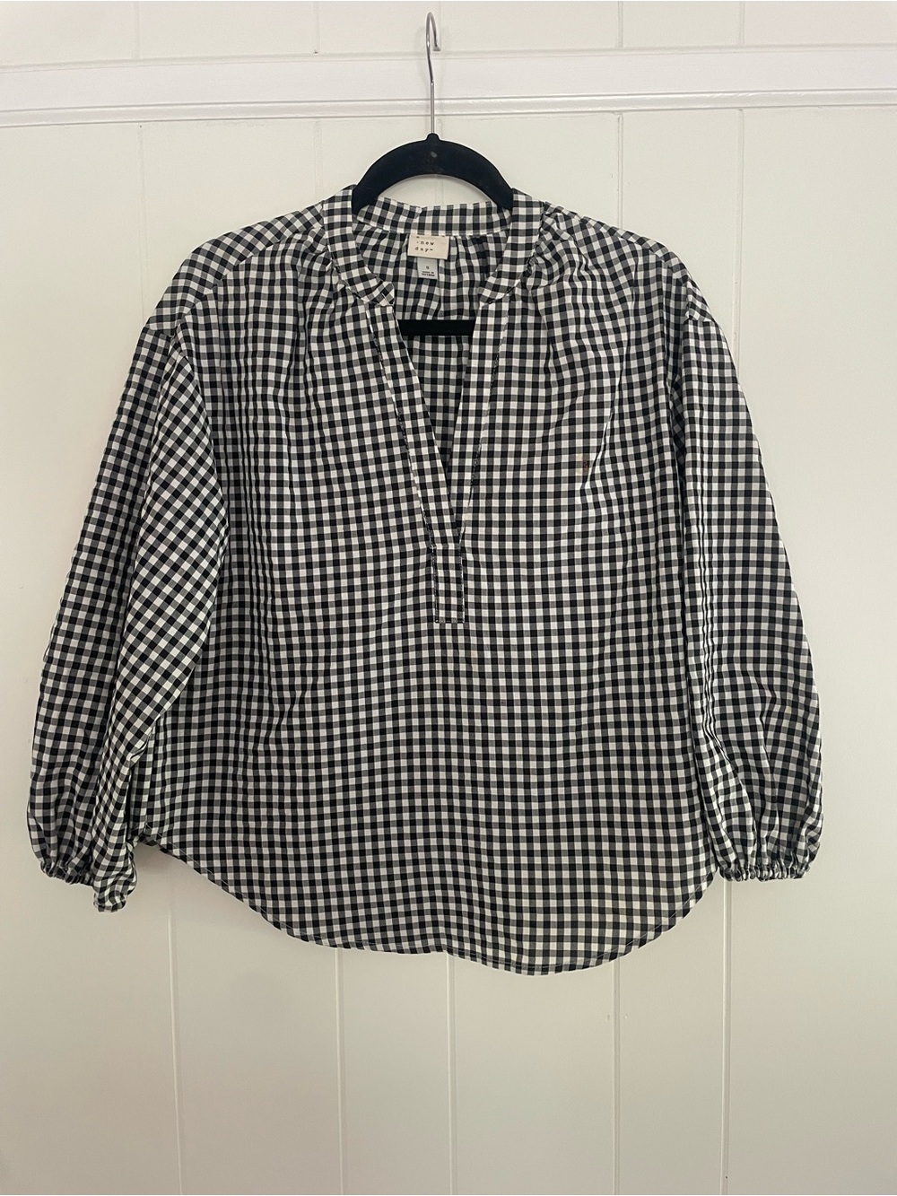 B & W check top